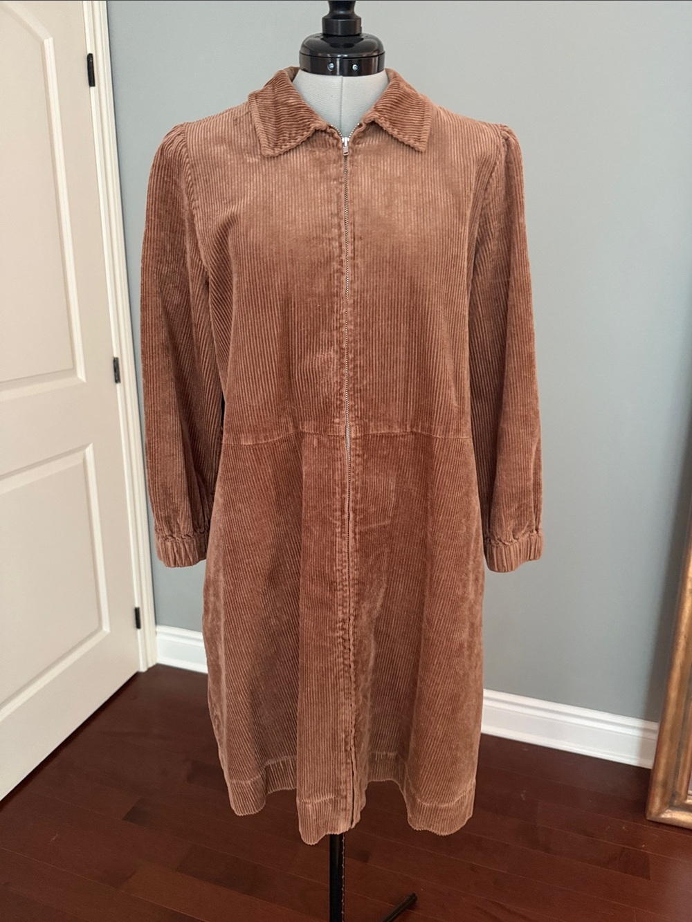 Stretch Corduroy Zip-Front Long Sleeve Dress in Chestnut
